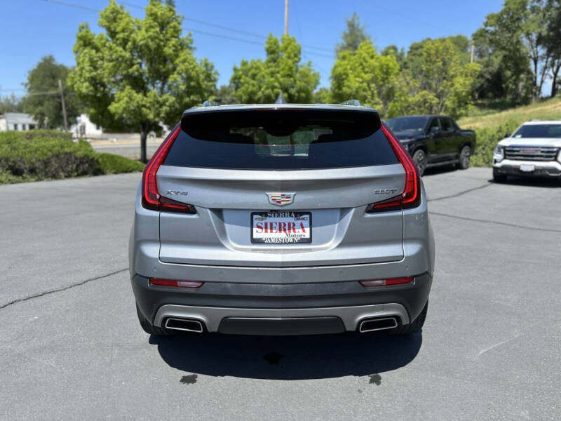 2023 Cadillac XT4 Premium Luxury