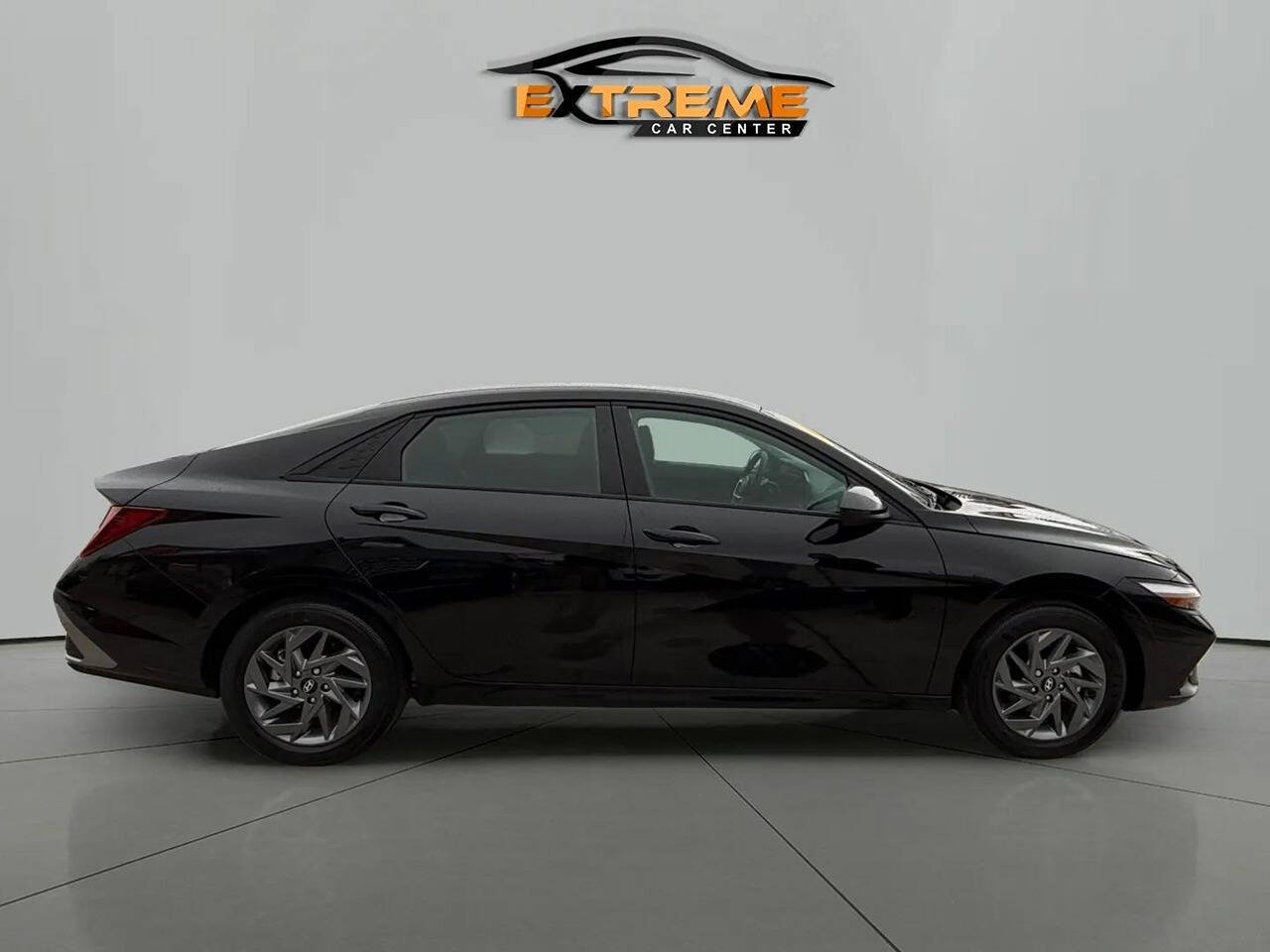 2024 Hyundai ELANTRA for sale at Extreme Car Center in Detroit, MI