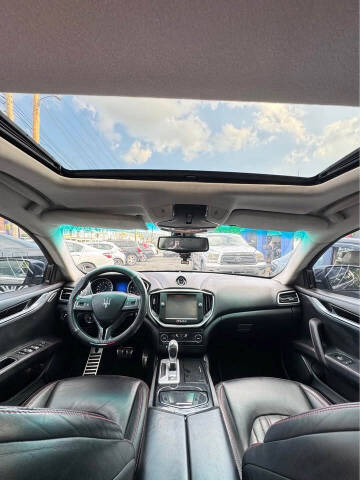 2016 Maserati Ghibli