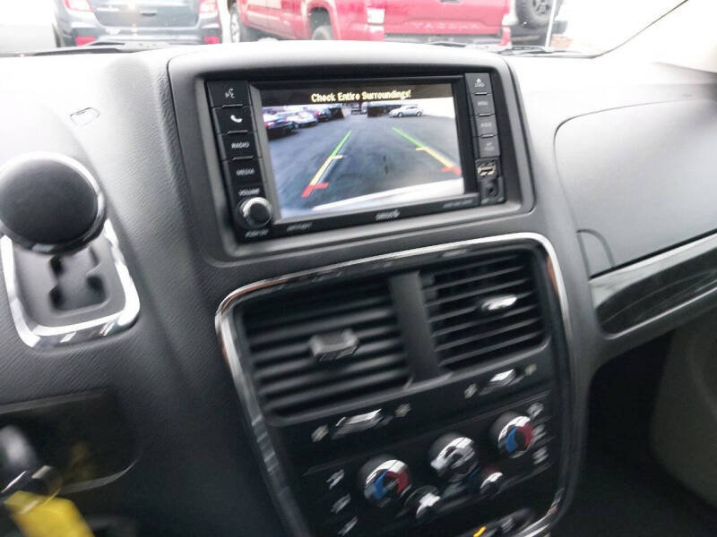 2017 Dodge Grand Caravan SE