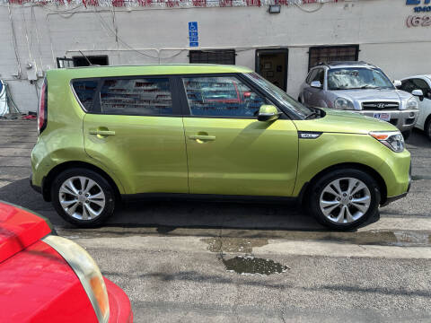 2014 Kia Soul +
