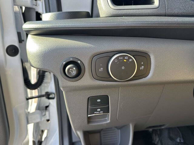 2025 Ford Transit 250