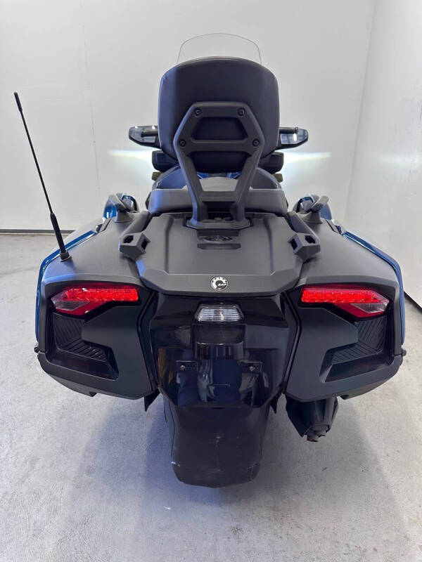 2022 Can-Am Spyder RT SE6