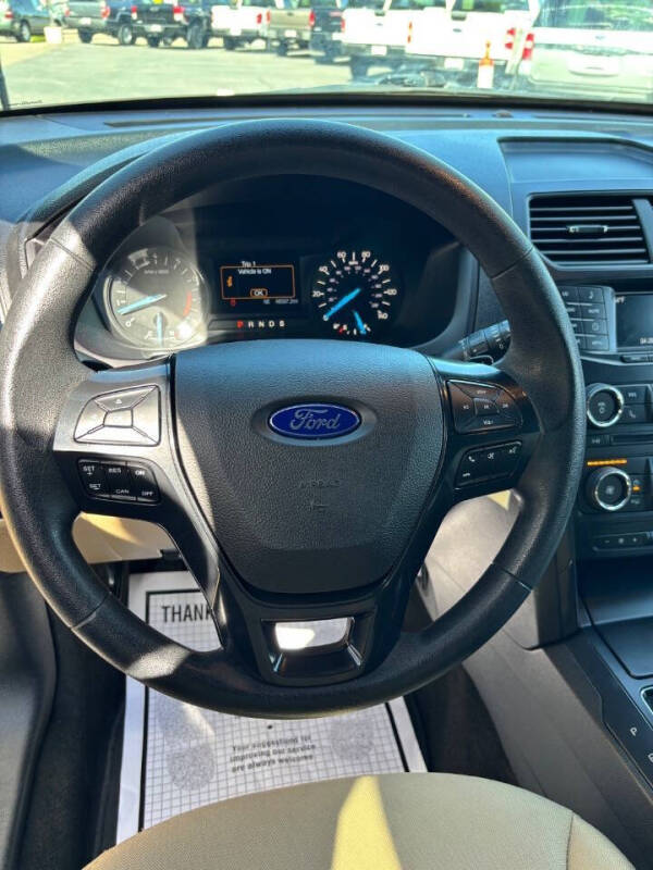 2017 Ford Explorer
