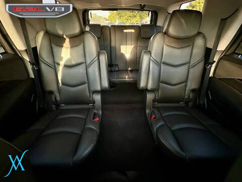 2020 Cadillac Escalade Luxury