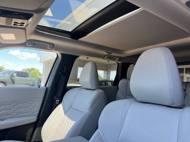 2025 Mitsubishi Outlander SEL