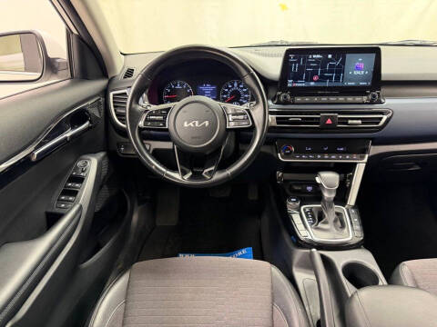 2022 Kia Seltos S