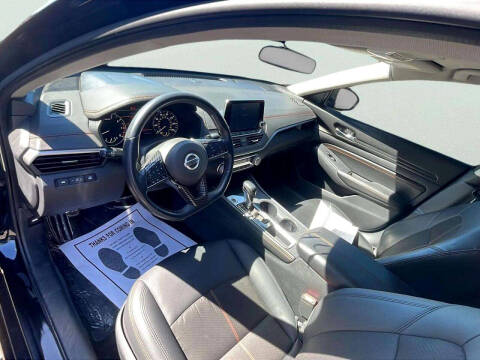 2020 Nissan Altima 2.5 SR