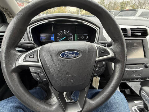 2015 Ford Fusion SE