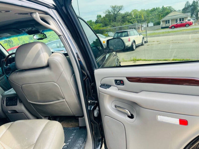 2003 Cadillac Escalade
