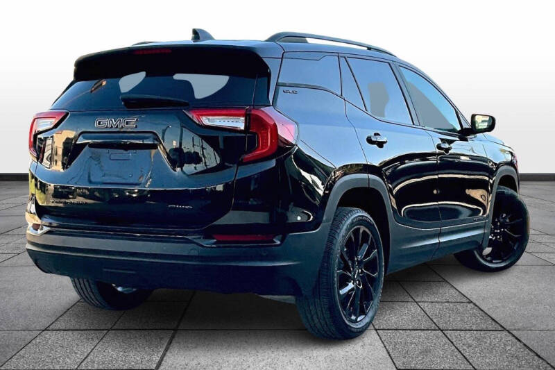 2023 GMC Terrain SLE