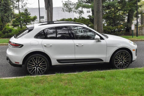 2022 Porsche Macan