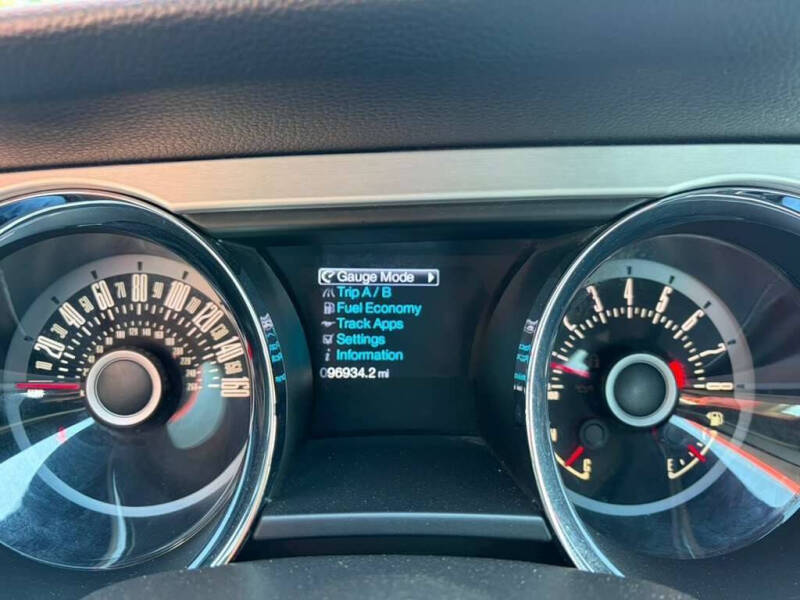 2013 Ford Mustang V6 Premium