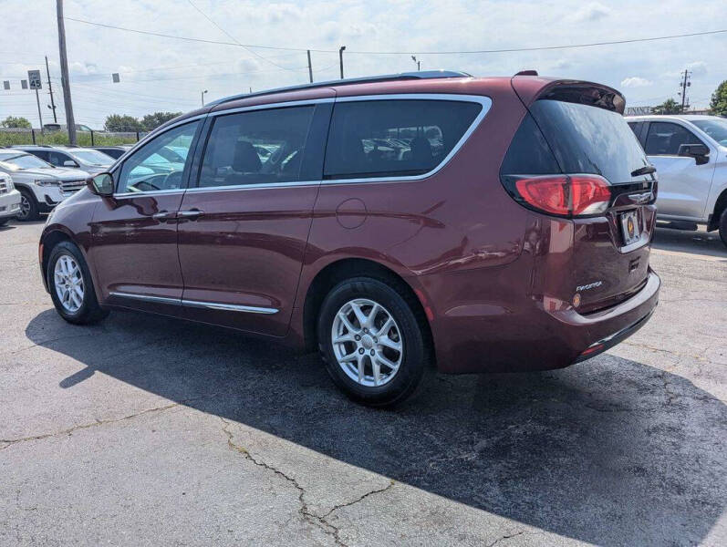 2020 Chrysler Pacifica Touring L