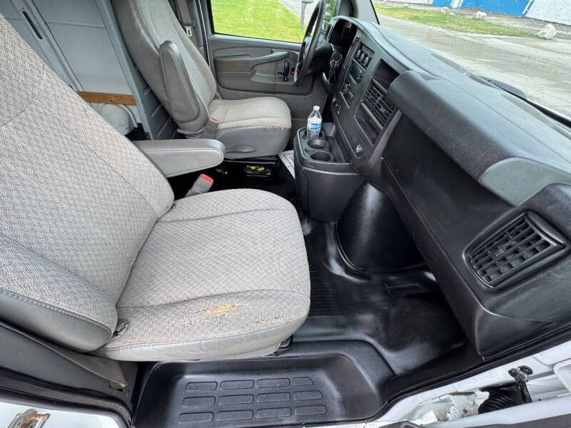 2014 GMC Savana 3500