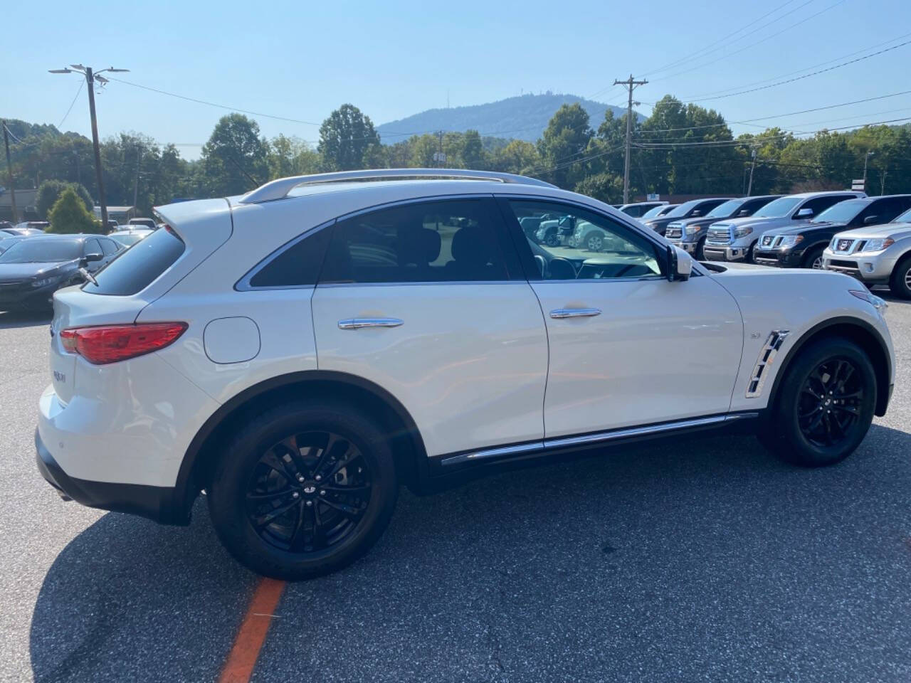 2017 INFINITI QX70 for sale at Driven Pre-Owned in Lenoir, NC