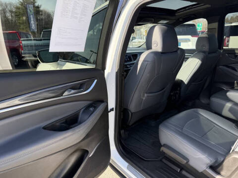 2023 Buick Enclave Essence