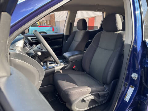 2019 Nissan Pathfinder S