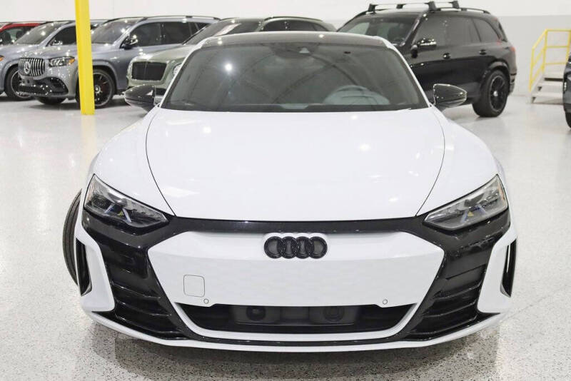 2023 Audi e-tron GT quattro Premium Plus