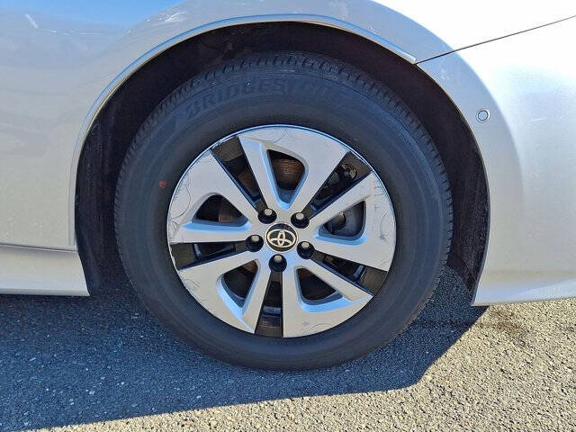 2018 Toyota Prius Three