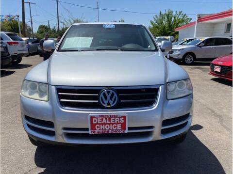 2004 Volkswagen Touareg for sale at Dealers Choice Inc in Farmersville CA