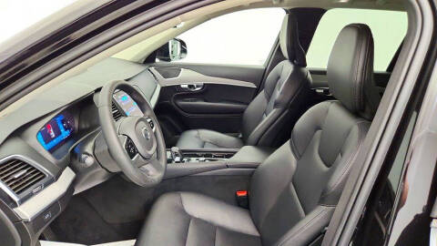 2024 Volvo XC90 B5 Core Bright Theme