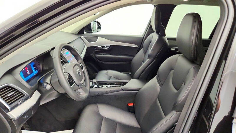 2024 Volvo XC90 B5 Core Bright Theme