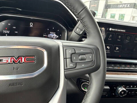 2025 GMC Sierra 1500 Elevation Standard
