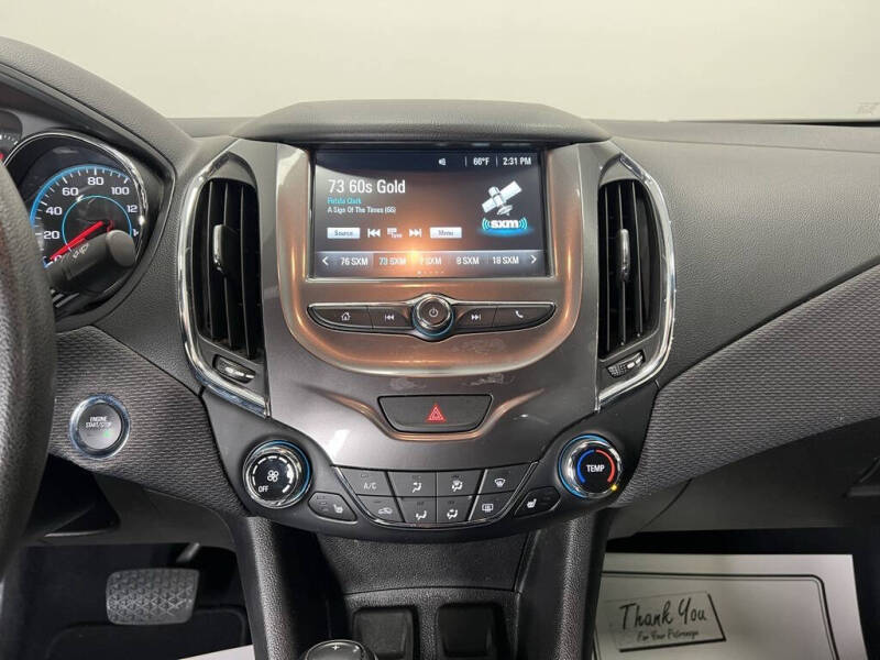 2017 Chevrolet Cruze LT Auto