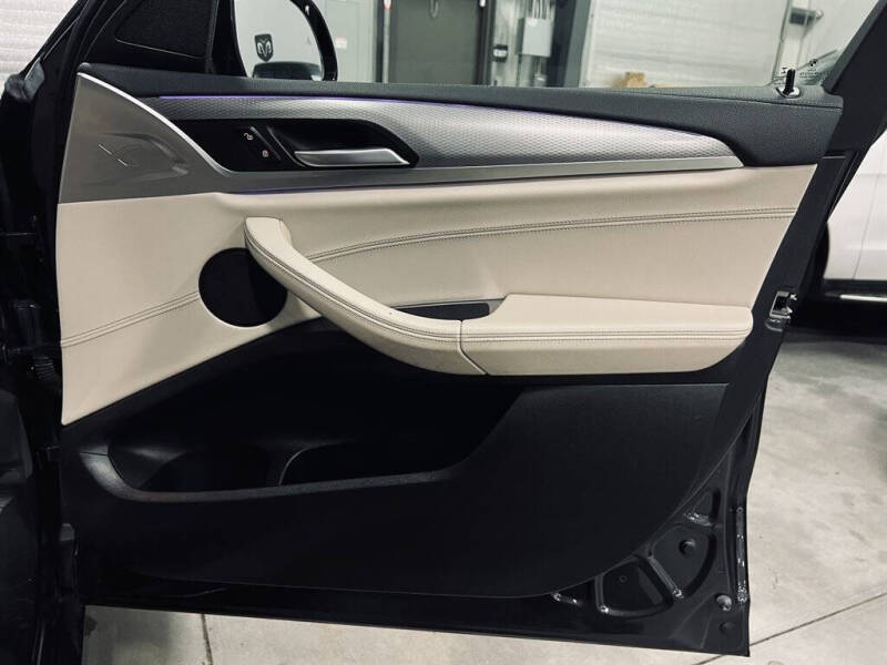 2021 BMW X4 xDrive30i