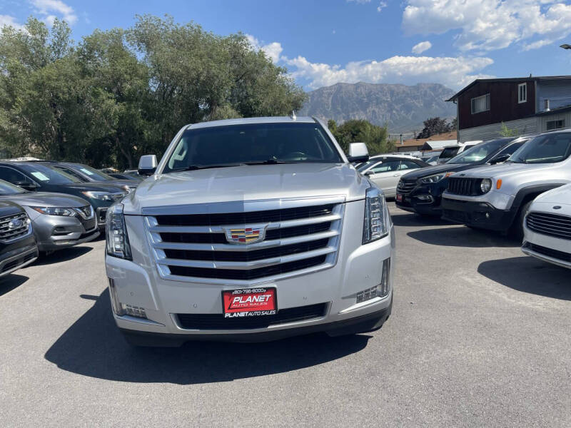 2016 Cadillac Escalade Luxury Collection