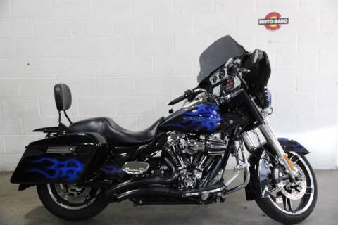 2015 Harley-Davidson STREET GLI