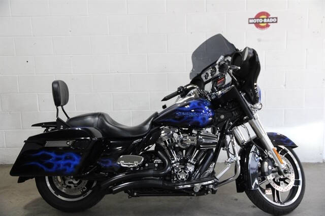 2015 Harley-Davidson STREET GLI