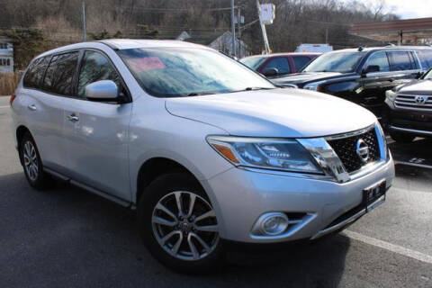 2014 Nissan Pathfinder for sale at Vans Vans Vans INC in Blauvelt NY