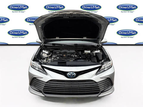 2022 Toyota Camry Hybrid LE