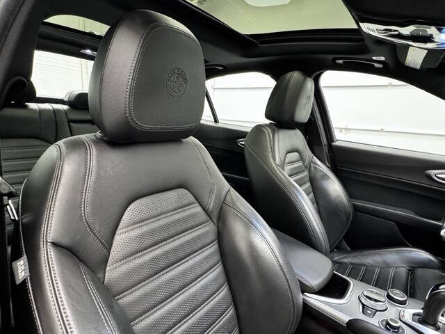 2023 Alfa Romeo Giulia Veloce