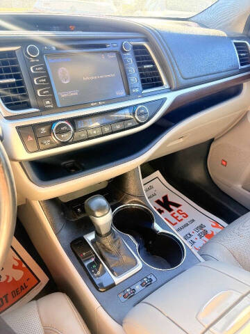 2015 Toyota Highlander Limited Platinum