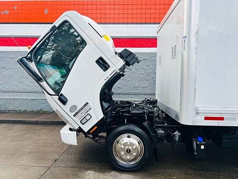 2015 Isuzu NPR DSL REG AT