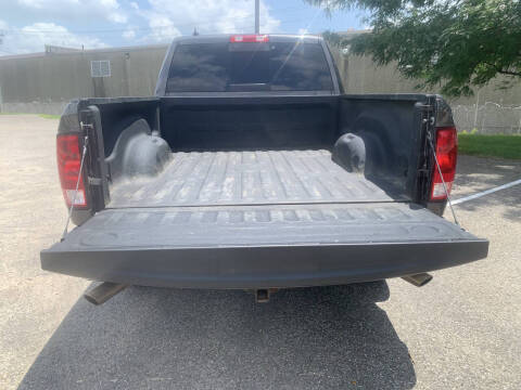2019 RAM 1500 Classic SLT