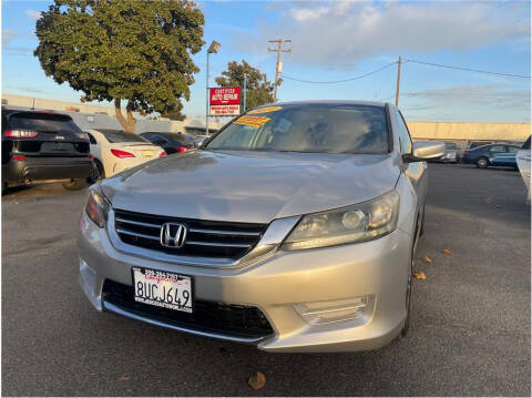 2014 Honda Accord for sale at MERCED AUTO WORLD in Merced CA