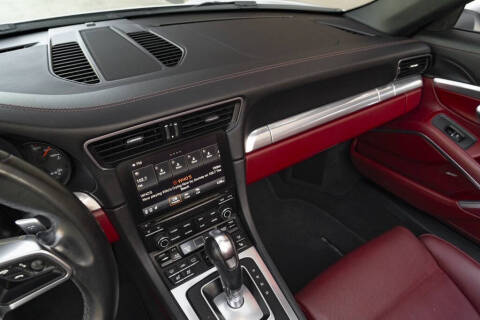 2019 Porsche 911 Carrera