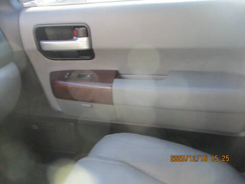 2013 Toyota Sequoia Platinum