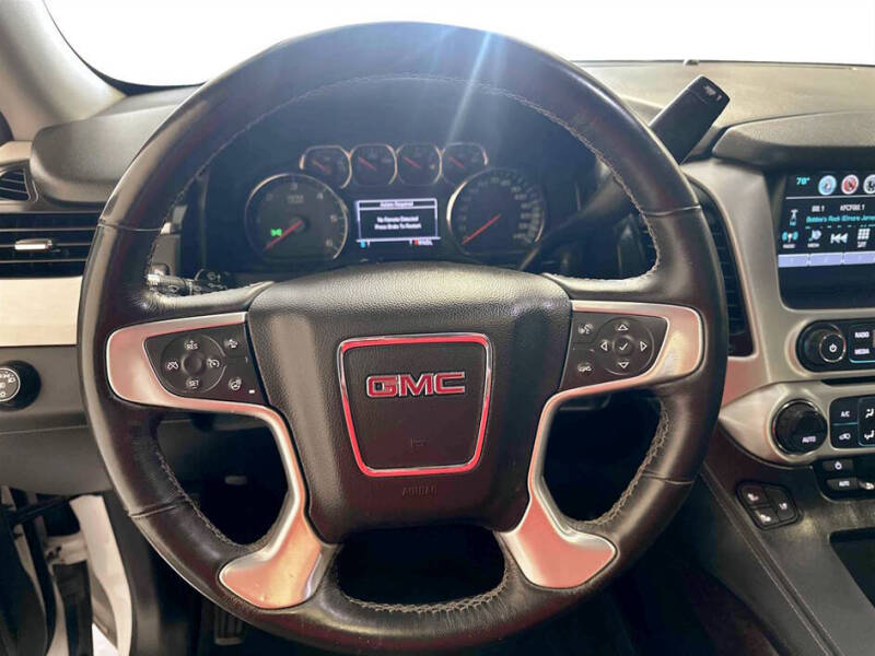 2017 GMC Yukon SLT