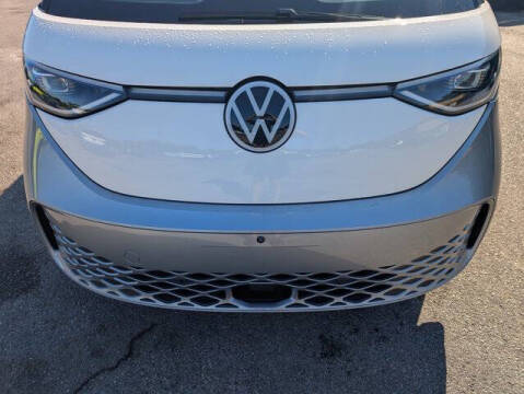 2025 Volkswagen ID. Buzz Pro S Plus