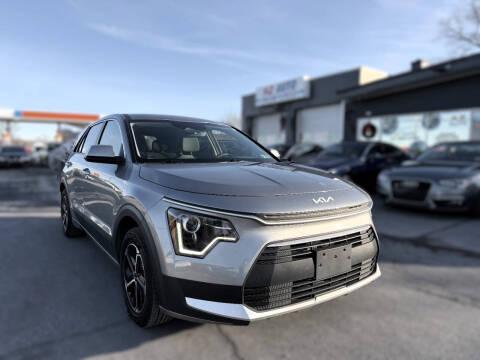 2023 Kia Niro LX