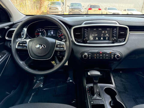 2019 Kia Sorento LX
