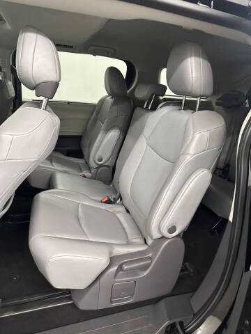 2025 Toyota Sienna