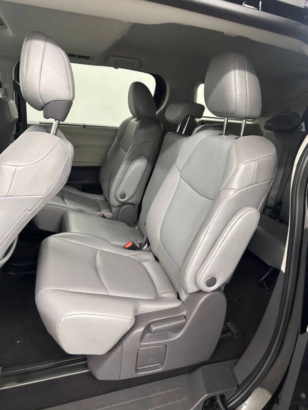 2025 Toyota Sienna