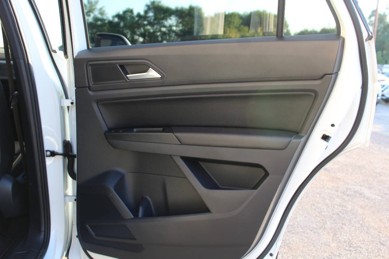 VolkswagenAtlas Cross Sport15