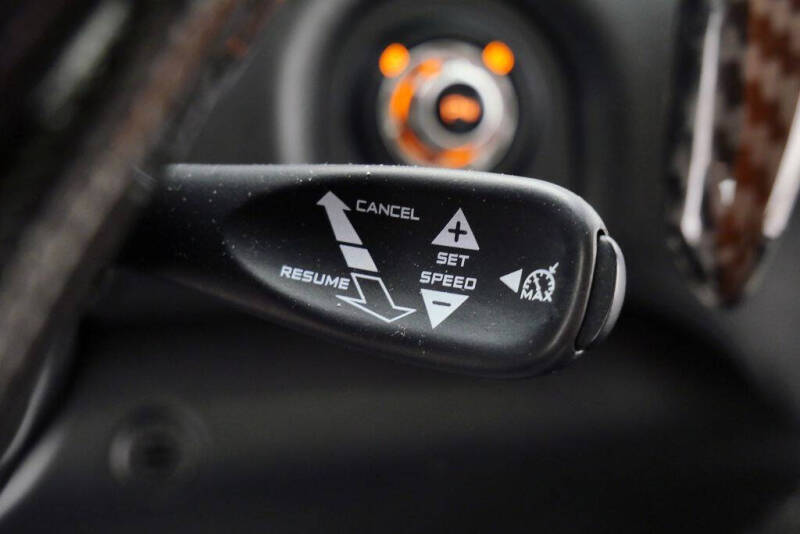 2012 McLaren MP4-12C